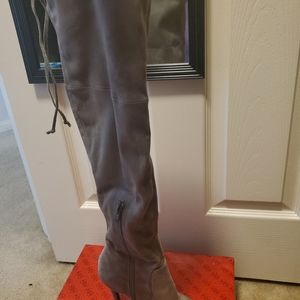 Size 7.5 GUESS Womens Over The Knee Boots